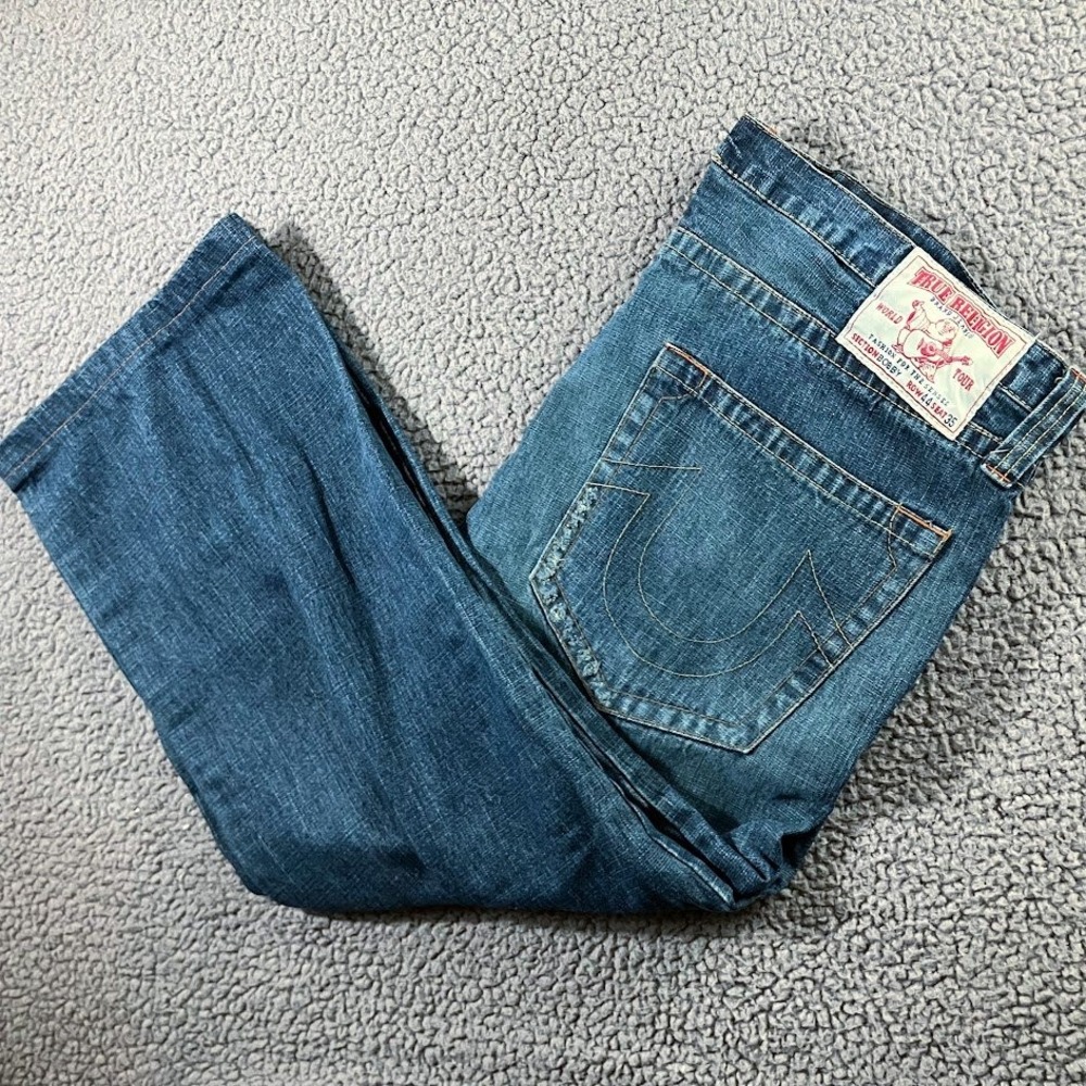 True Religion Bobby Jeans Mens 43x27 Medium Wash Straight‎ Leg Distressed Denim - Picture 14 of 15